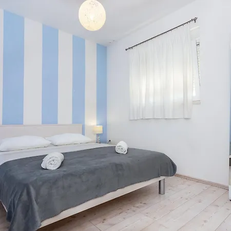 Apartamento Magdales - Two Bedroom With Balcony A1 Omiš