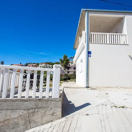 Magdales - Two Bedroom With Balcony A1 *